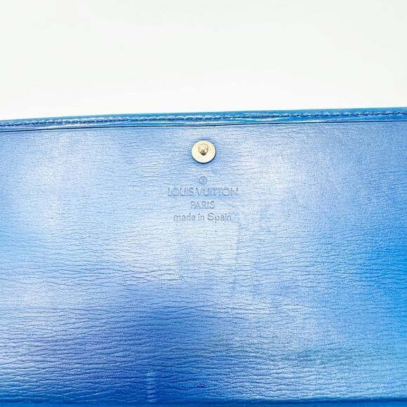 LOUIS VUITTON | Blue Epi Leather International Long Wallet - Picture 3 of 7